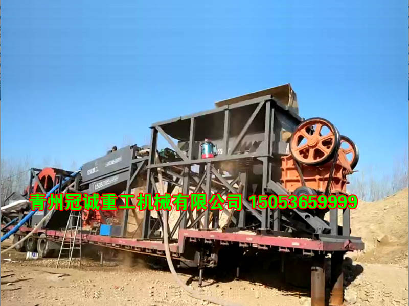 大型移動式洗沙機(jī) 大型移動式洗沙機(jī)