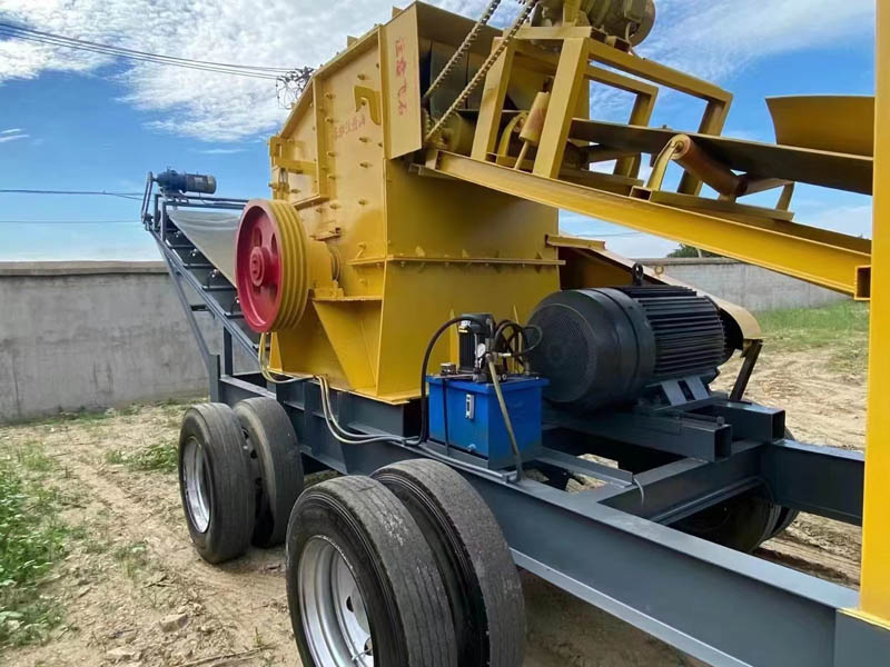 車載移動(dòng)破碎站