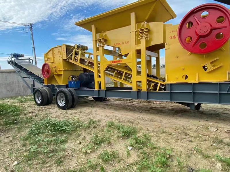 車載移動(dòng)破碎站